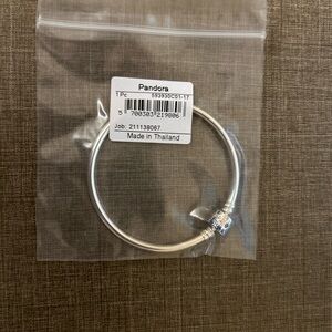 New Authentic PANDORA Blue Sparkle Barrel Clasp Charm Bangle  size 6.7